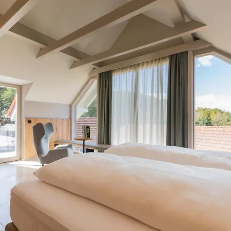 Отель Geniesserhotel Rosa Бад Гляйхенберг